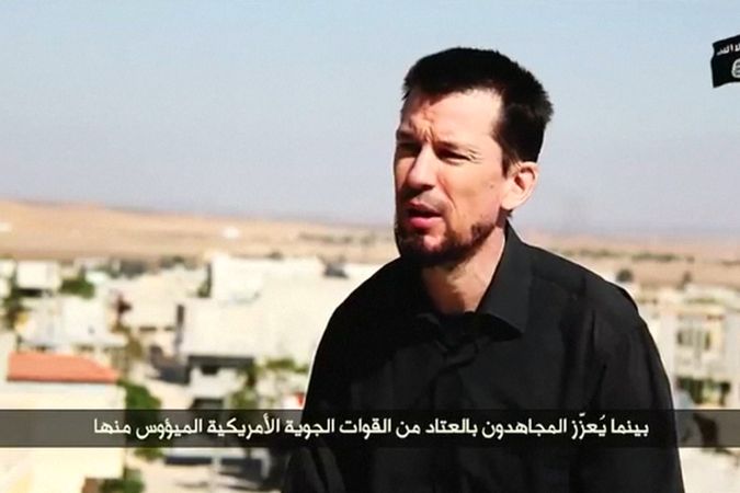 BEZ KOMENTÁŘE: Zajatý Brit John Cantlie hovoří o bitvě v Kobani 