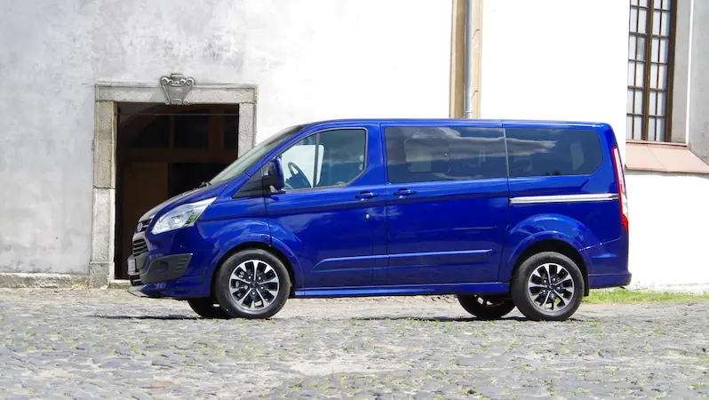Test Fordu Tourneo Custom Hra Na Osobak Novinky Cz