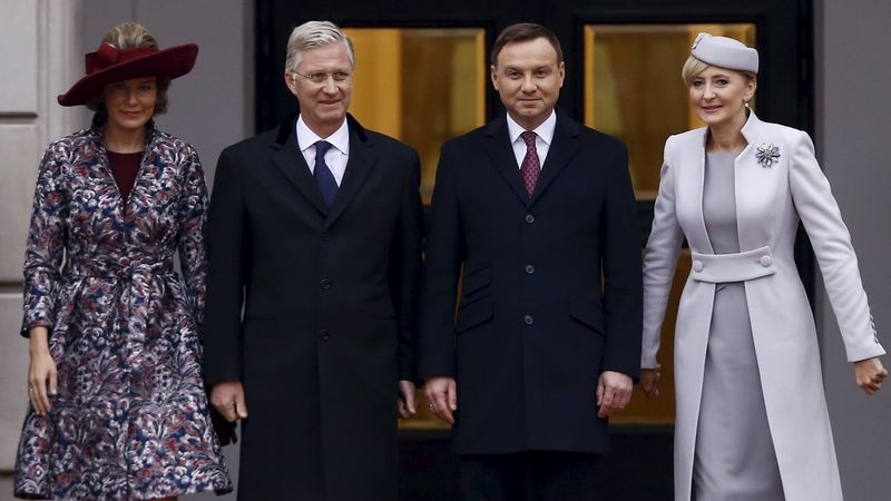 Zleva královna Mathilde, král Filip, prezident Andrzej Duda a jeho manželka Agata Kornhauserová