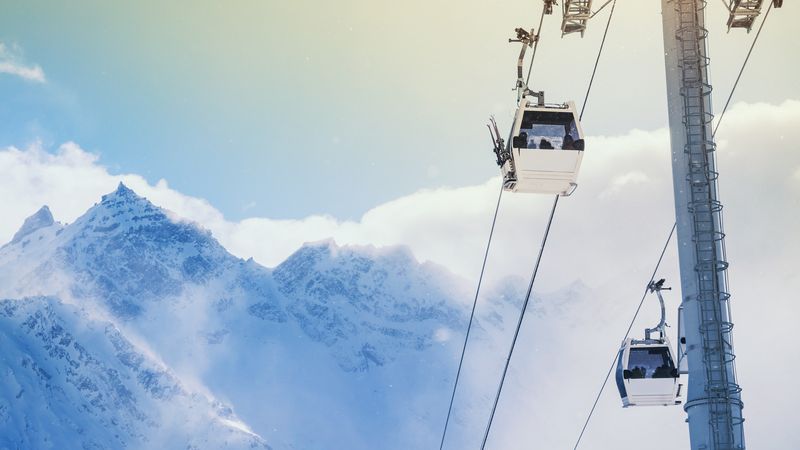  Kdo z vášnivých lyžařů a snowboardistů by odolal?