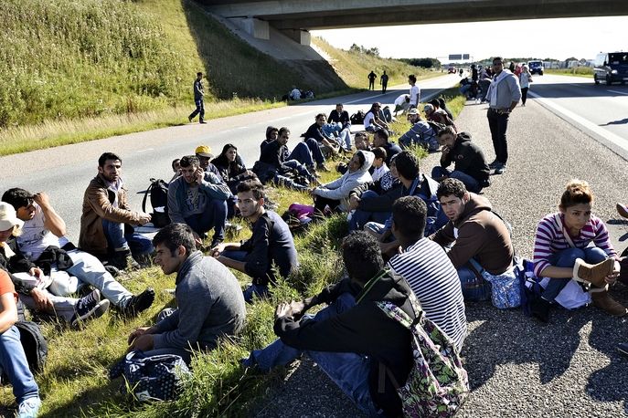Běženci na dálnici na jihu Dánska