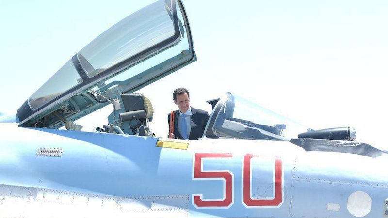 Prezident Bašár Asad u ruského vojenského letounu