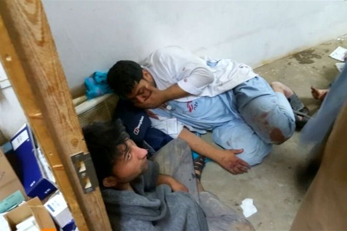 BEZ KOMENTÁŘE: Následky amerického útoku na nemocnici v afghánském Kunduzu