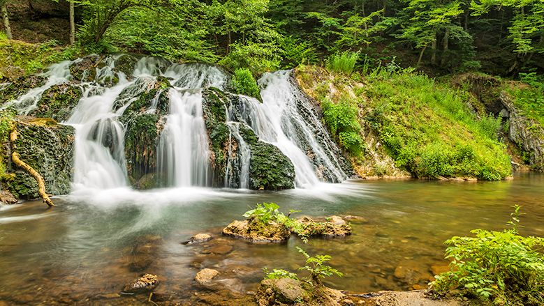 V pohoří Strandža můžete navštívit také vodopád Dokuzak