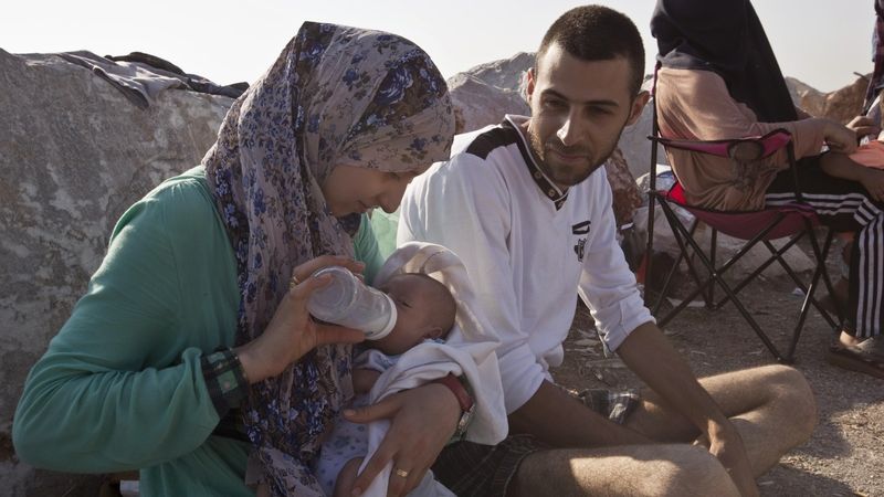 Syrská rodina, které se podařilo dostat se na řecký ostrov Lesbos. 