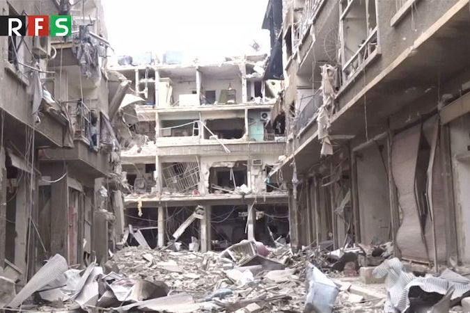 BEZ KOMENTÁŘE: Syrská armáda bombardovala několik čtvrtí Damašku