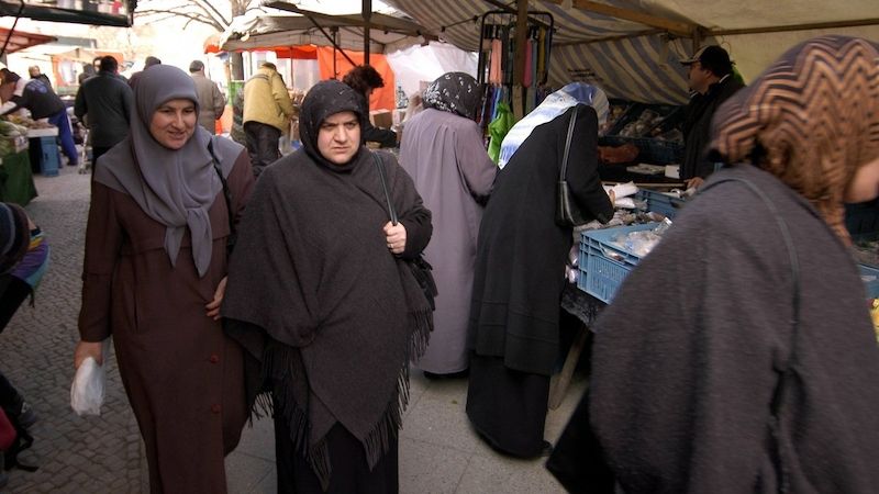 Turecké ženy na tržišti v Berlíně
