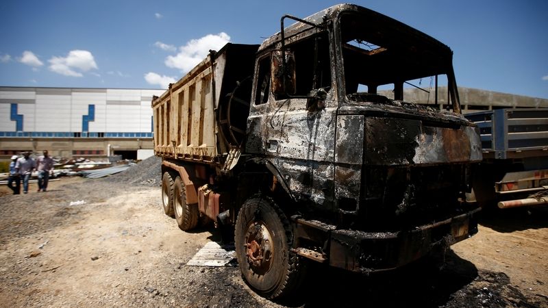 Vypálené auto v oromské Sebetě