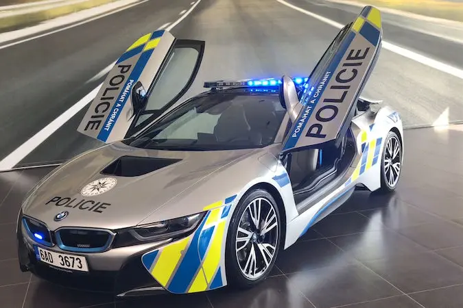 Kdo Ridil Policejni Bmw Policista Tvrdi Prezident Zeman Novinky Cz