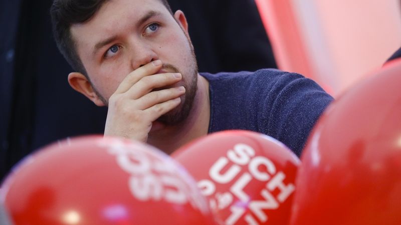 Volič německé sociální demokracie rozčarován z debaklu, který SPD pod vedením Martina Schulze utrpěla ve volbách do Spolkového sněmu.
