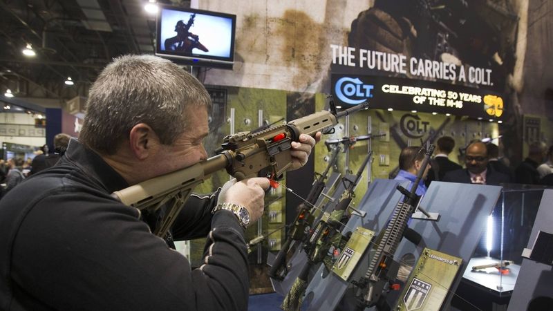 Colt a Explosia posilují spolupráci, reagují na rostoucí poptávku po zbraních