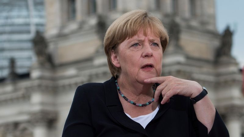 Německá kancléřka Angela Merkelová při rozhovoru pro televizi ARD