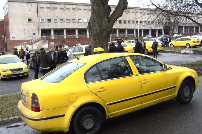 demonstrace pražských taxikářů