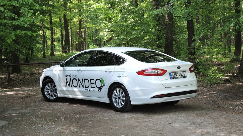 Ford Mondeo HEV