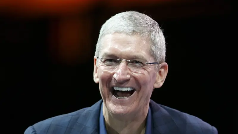 Apple bude mít nové vedení. Tim Cook po 15 letech opustí křeslo šéfa