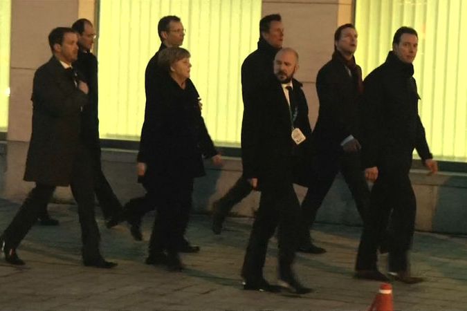BEZ KOMENTÁŘE: Angela Merkelová vyrazila v Bruselu na hranolky
