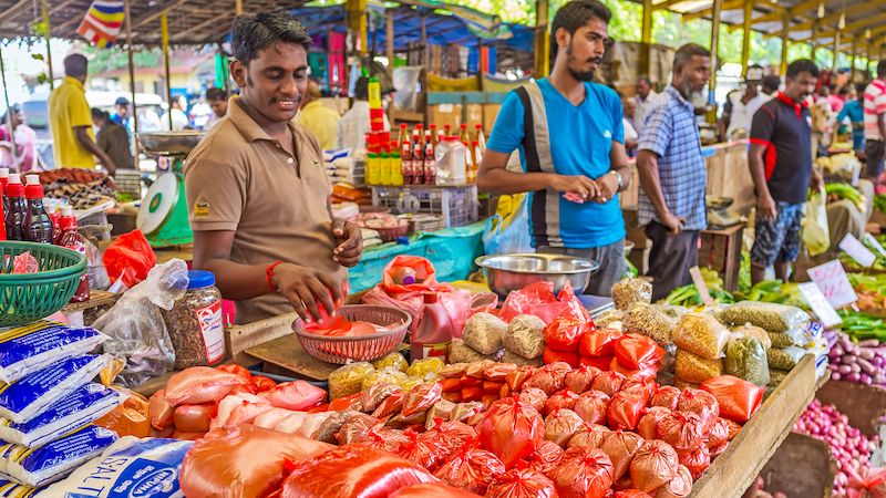 Pokud vám jídlo na Srí Lance zachutná, můžete si domů kromě klasických suvenýrů dovézt i zdejší koření. Najdete ho doslova na každém kroku.  
