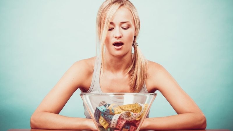 Důvody, proč ženy nehubnou, přestože cvičí a drží diety.