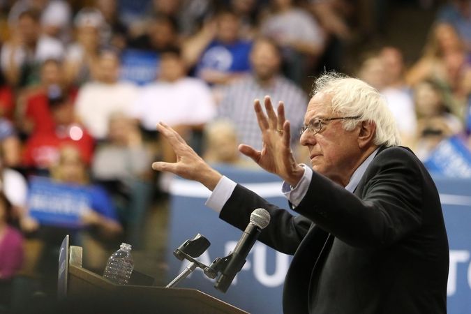 Uchazeč o nominaci do prezidentských voleb za demokraty Bernie Sanders