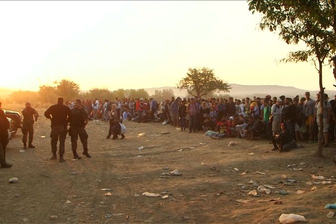 BEZ KOMENTÁŘE: Makedonie kolabuje pod náporem běženců