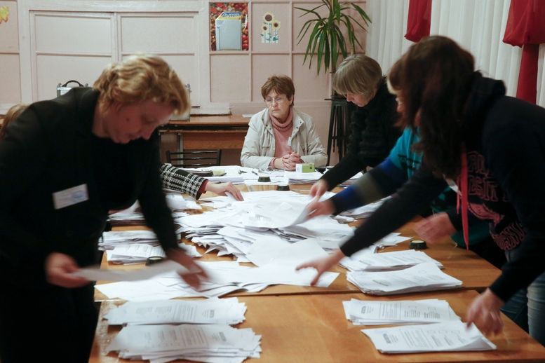 Sčítání hlasů po volbách v Doněcku