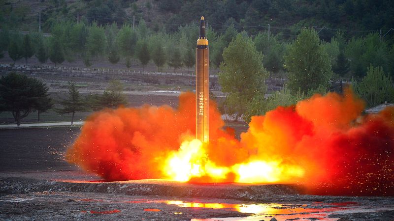 Severní Korea odpálila další balistickou střelu, dopadla do moře