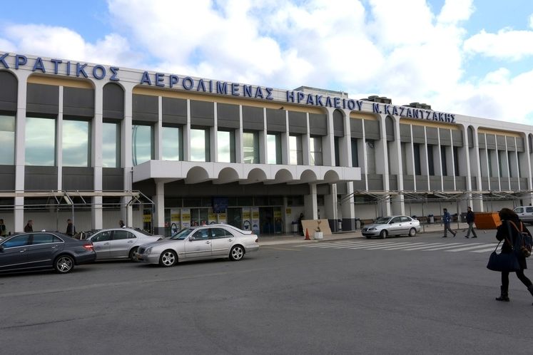 Němcům chce Řecko pronajmout i některá letiště na Krétě