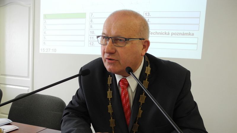 Oldřich Bubeníček se záhy po zvolení ujal funkce.