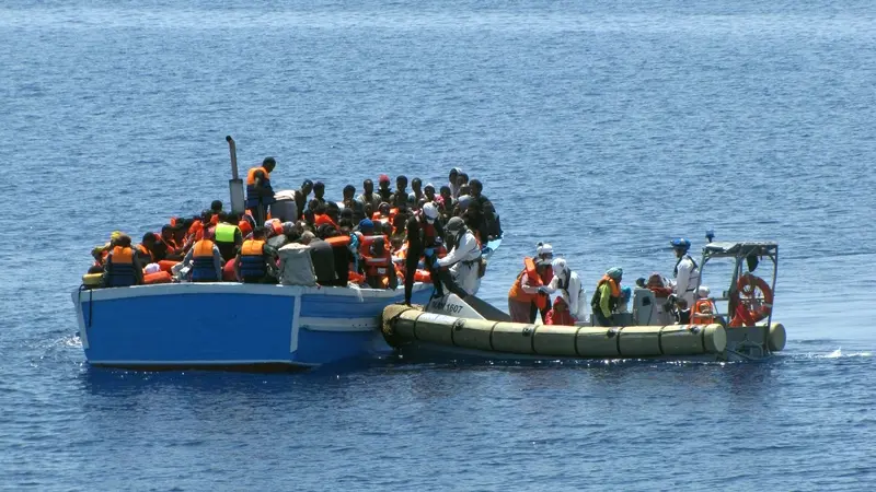Il flusso di migranti verso l’Italia è in aumento.  Oltre il 200 per cento in due anni
