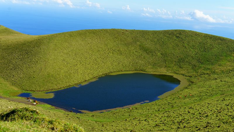 Ostrov Pico nabízí všem milovníkům pěší turistiky neskutečné výhledy.