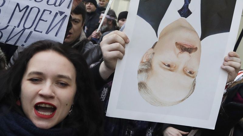 Nezvykle silné protesty proti autoritativní vládě běloruského prezidenta Alexandra Lukašenka v Minsku