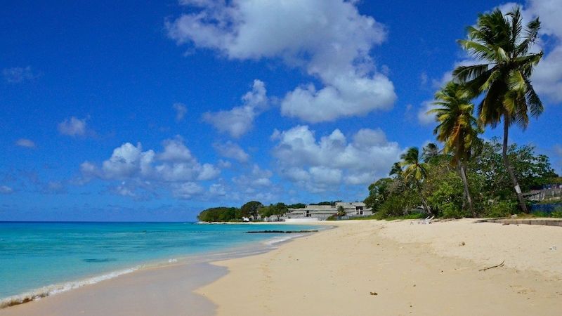 Pláž na Barbadosu