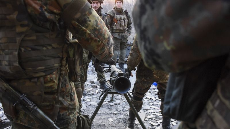 Proruští separatisté vypálili desítky raket na pozice armády na východě Ukrajiny. (Ilustrační foto)