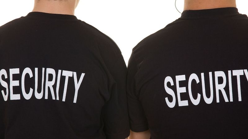 Dvojice podvodníků postavila byznys na podpoře pro hendikepované, dokumenty si obstarávali sami