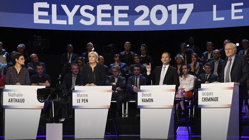 Francouzští prezidentští kandidáti během předvolební debaty