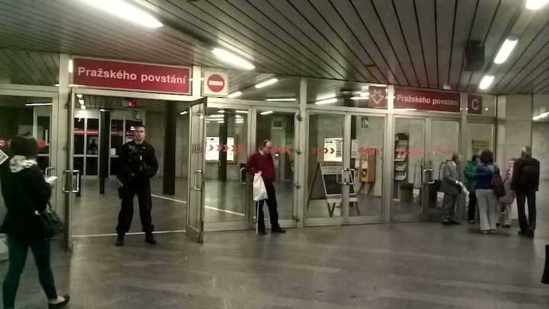 Stanice metra linky C Pražského povstání (ilustrační foto)
