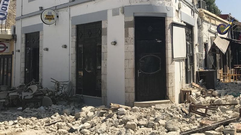 Následky zemětřesení na ostrově Kos