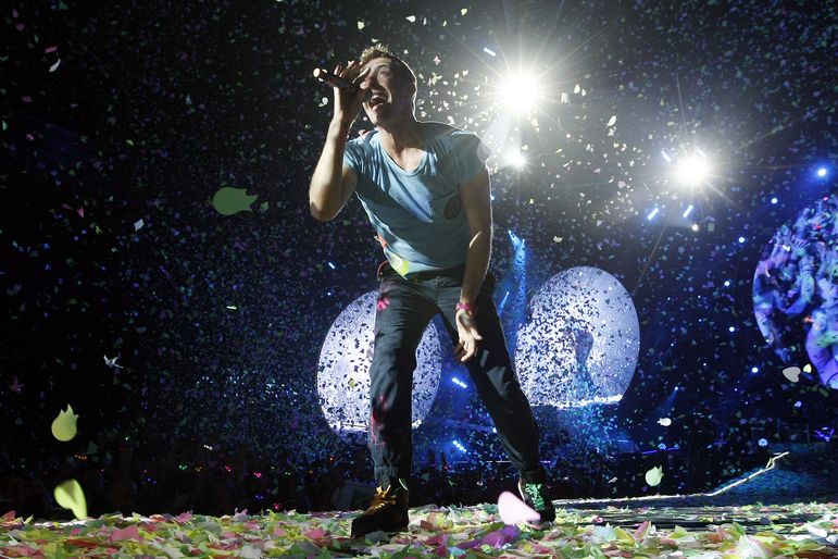 Už žádný skandál. Coldplay mladíka žádajícího dívku o ruku důkladně prověřili