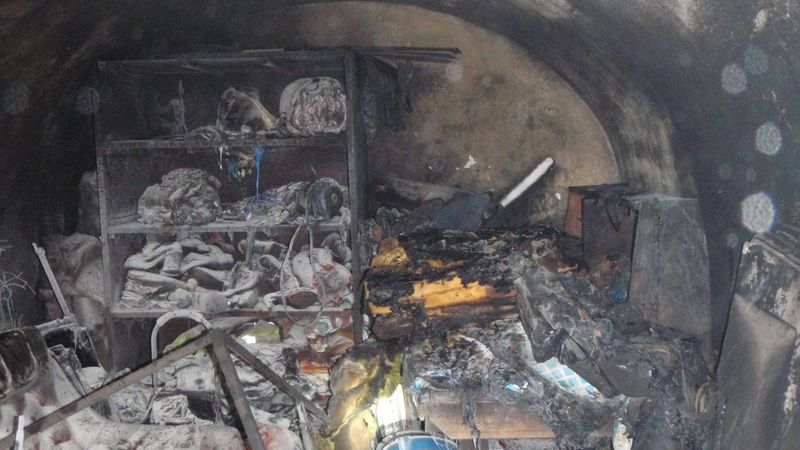 Při požáru kůlny u domu v Medlově na Olomoucku se popálilo dítě, vrtulník je převezl do popáleninového centra v Brně.