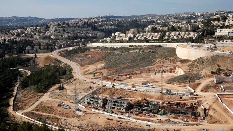 Židovské sídliště Ramot na okupovaném západním břehu Jordánu
