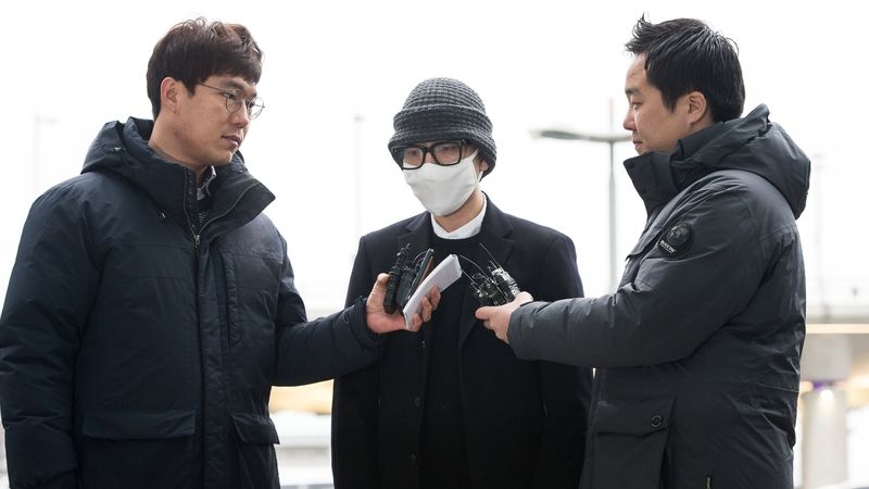 Cestující který vyvolal násilnou potyčku na palubě Korean Air na letišti v Soulu