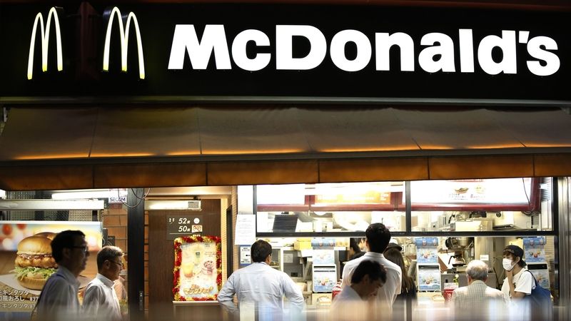 V Kazachstánu se znovuotevírají bývalé restaurace McDonald's. Bez značky