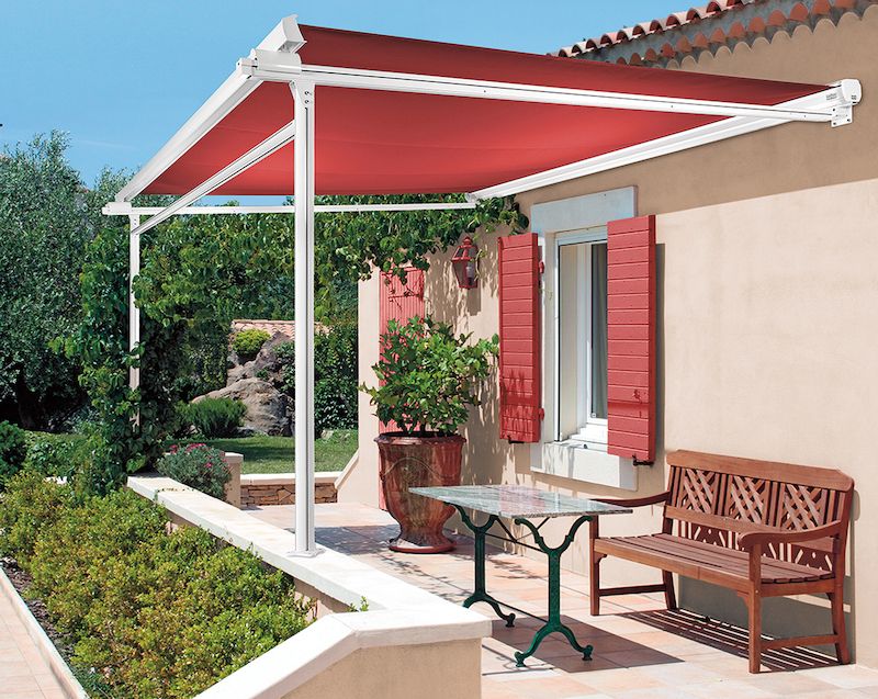 Samostatně stojící markýza Pergola vytvoří na terase příjemný stín a zvětší obytný prostor domu. Cena v rozměru 4 x 4 m, cena 109 000 Kč. 