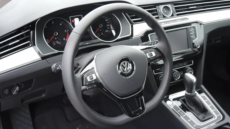 Test Vw Passat Variant S Dvoulitrovym Tdi V Nove A Predchozi Generaci Novinky Cz