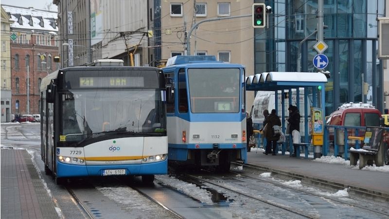 V roce 2018 bylo přepraveno v MHD DPO 97 649 000 cestujících v tramvajích, autobusech a trolejbusech. 