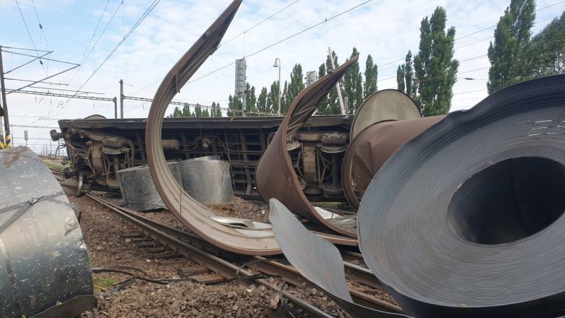 Nehoda nákladního vlaku v Trnovci nad Váhom 