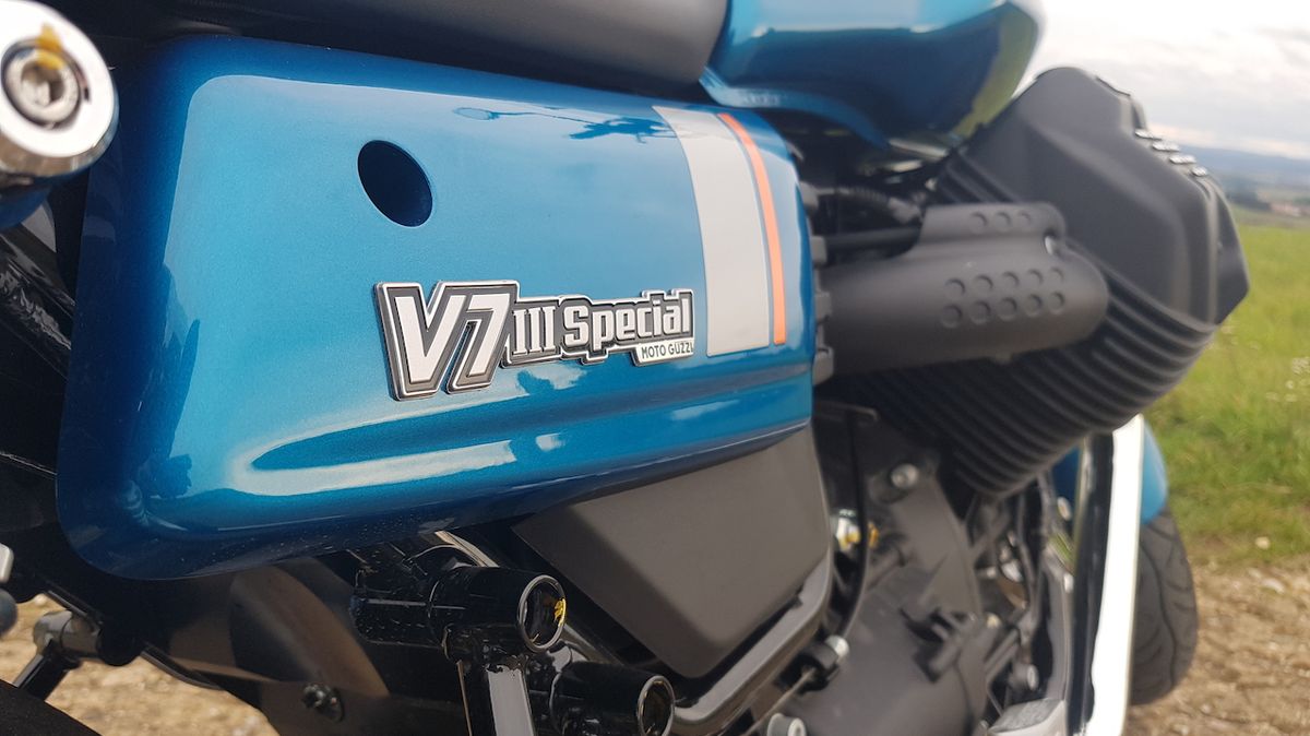 Moto Guzzi V7 Special 