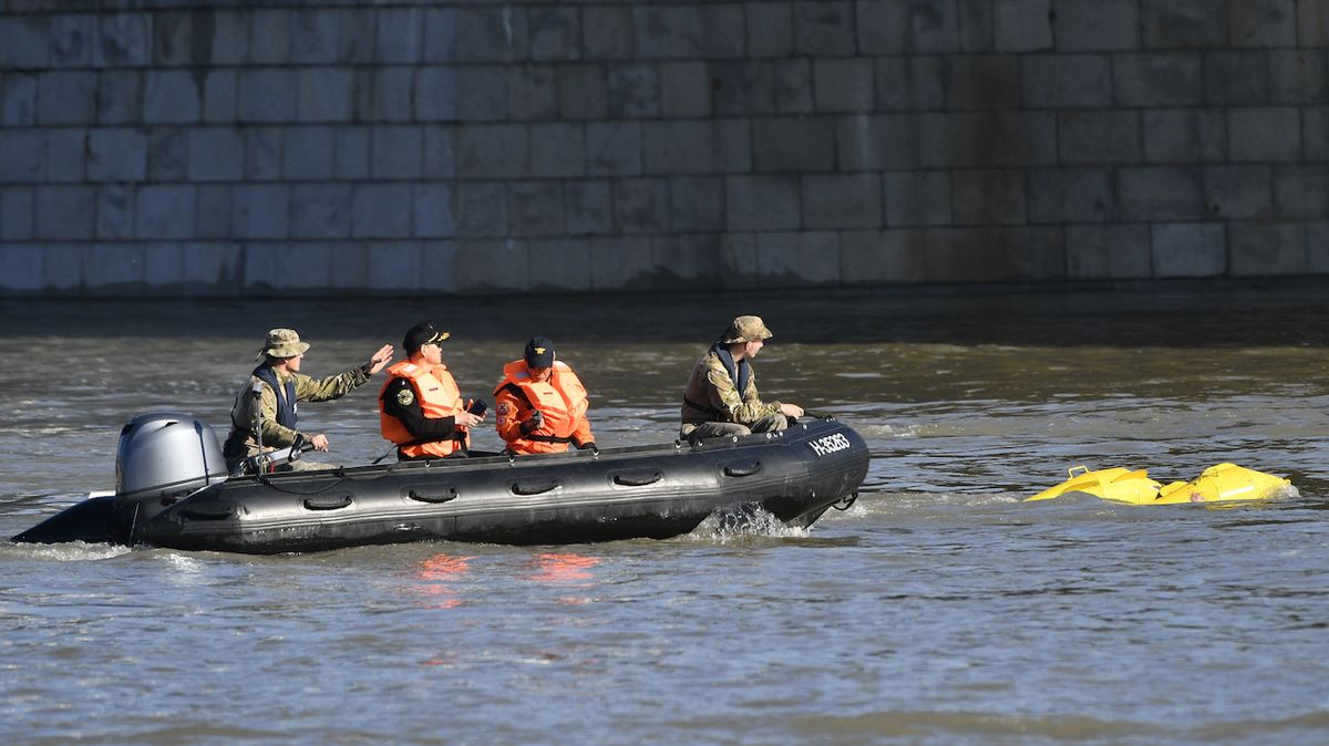 Jihokorejští záchranáři na Dunaji 