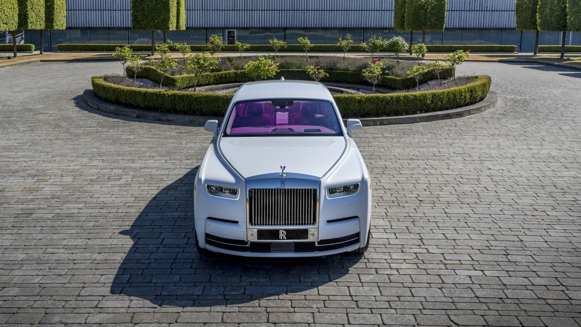 Rolls-Royce Phantom Fuxia