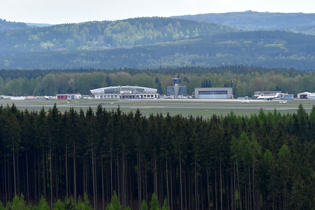 Pohled na karlovarské letiště